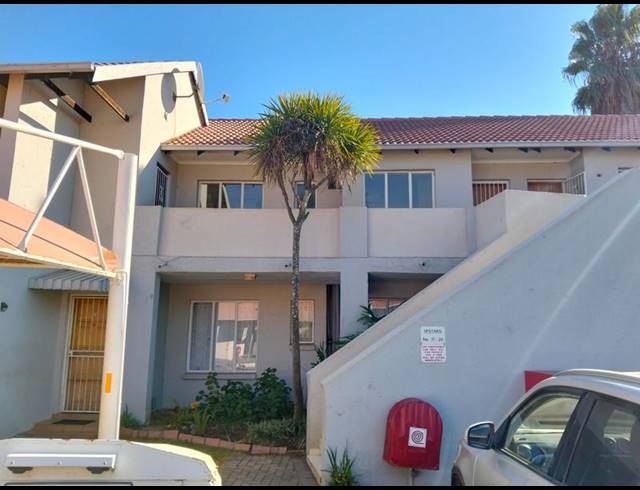 2 BEDROOM APARTMENT FOR SALE IN GLEN MARAIS
